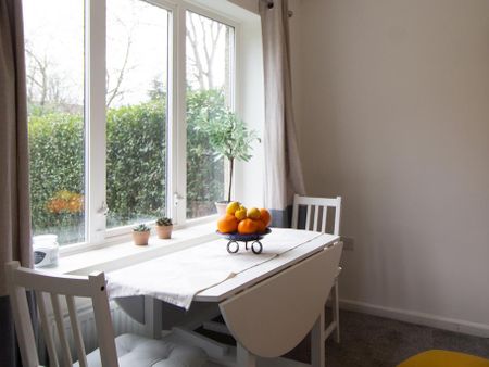 3 bedroom terraced house to rent - Photo 2