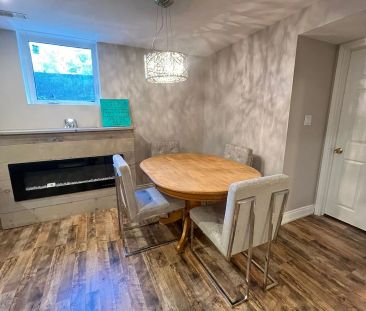 Detached Home For Lease | W9250912 - Photo 2