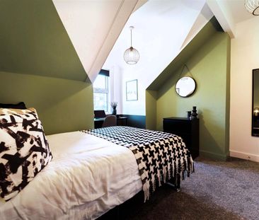 6 bedroom terraced house to rent - Photo 4