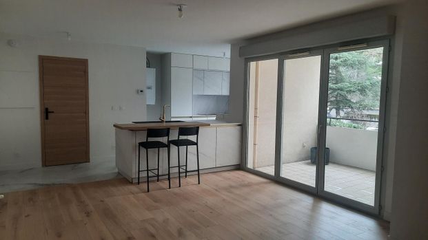 Location Appartement 2 pièces 55m² TASSIN LA DEMI LUNE 69160 - Photo 1