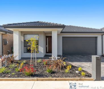 44 Scenery Drive, 3978, Clyde North Vic - Photo 2