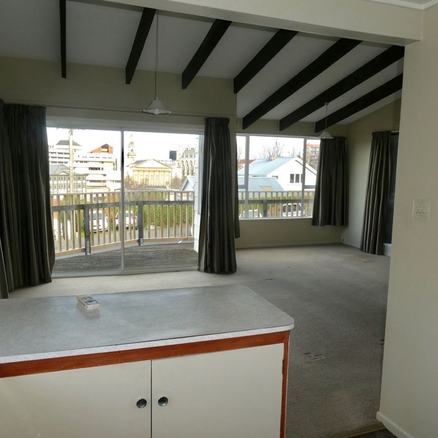 Location - Location - Photo 1