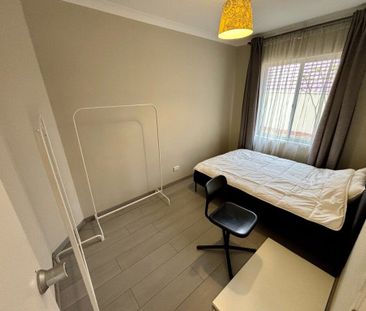 Victoria Park - Photo 1