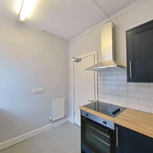 Groovy Towers, Leicester Road, Loughborough, LE11 - Photo 2