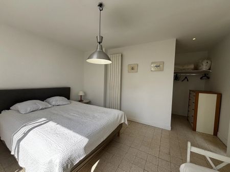 Location Maison 3 pièces 120m² NIMES 30900 - Photo 2