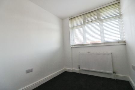 Thames Road, Langley - Close to Railway... - Photo 2