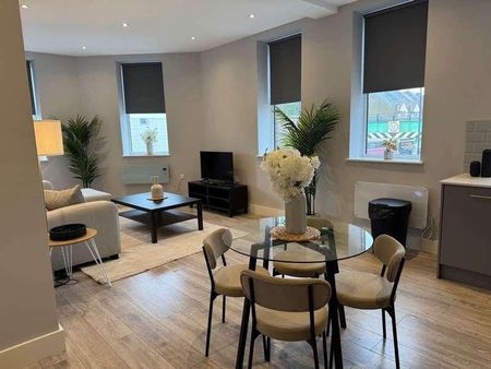 Avenir Heights, Station Approach Road, Coulsdon, CR5 - Photo 3