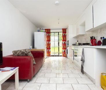 5 bedroom house to rent - Photo 3