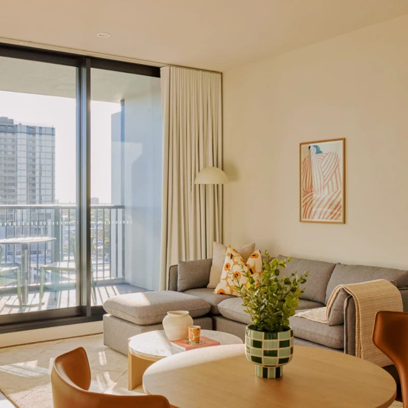 One Bedroom Apartment Furnished - Photo 1