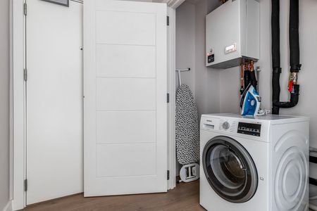 Boulevard Apartments, Ufford St - Photo 4