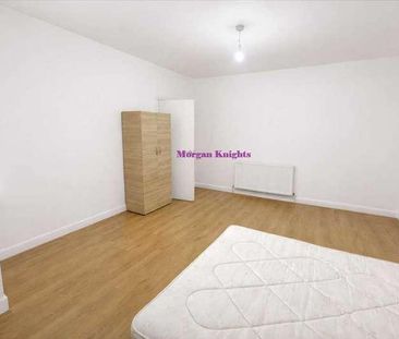 South Park Drive, Ilford, IG3 - Photo 5