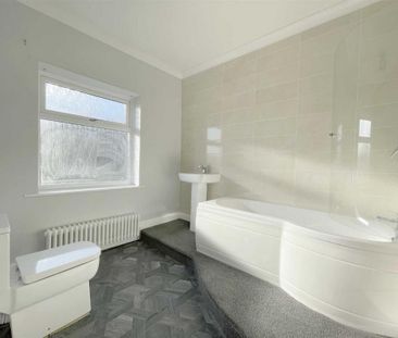 3 bedroom end of terrace house to rent - Photo 5