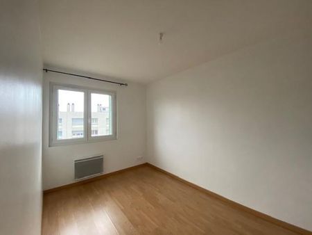 Location Appartement 3 pièces 68m² GUILHERAND GRANGES 07500 - Photo 4