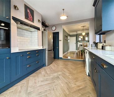 3 bedroom semi-detached house to rent - Photo 2