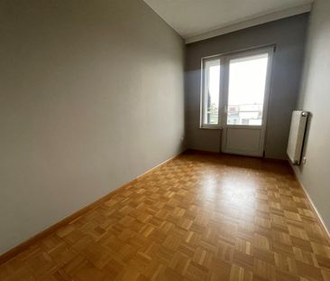 Prachtig vernieuwd appartement met 1 slaapkamer en dressing! - Photo 3