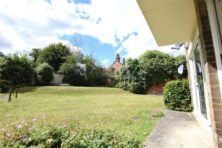 Studio to rent - Photo 5