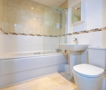 2 bedroom ground floor flat to rent - Photo 6