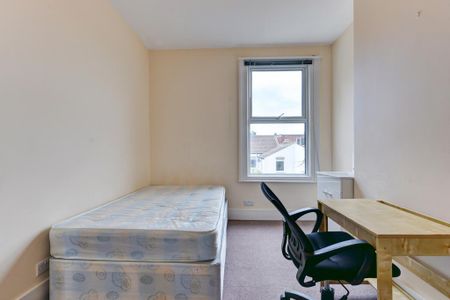 7 bedroom house to rent - Photo 3