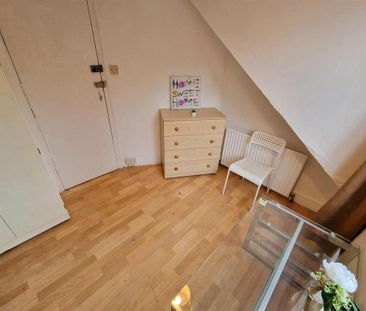 13 bedroom house share to rent - Photo 3