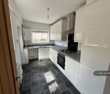 3 bedroom terraced house to rent - Photo 6