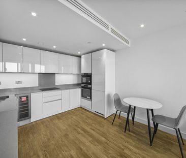1 Bed Flat, Gladwin Tower, SW8 - Photo 5
