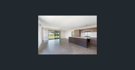 Relax, Entertain & Enjoy – The Perfect Pimpama Home! - Photo 5