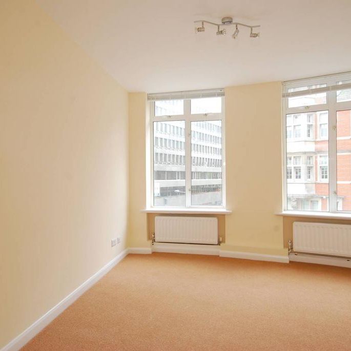 2 bedroom flat to rent - Photo 2