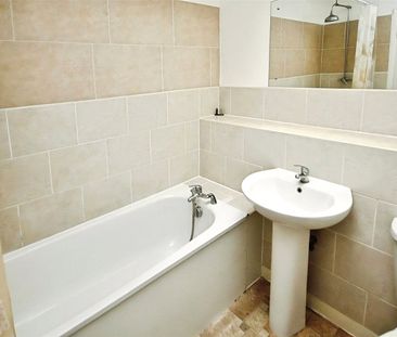 Dagnall Park, South Norwood, SE25 5PH - Photo 5