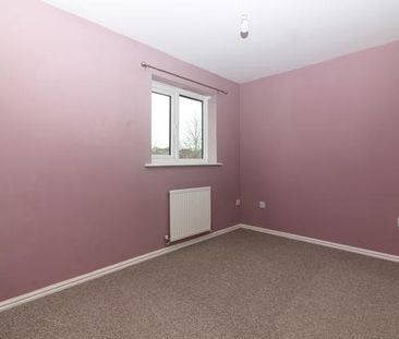 2 bedroom end of terrace house to rent - Photo 6