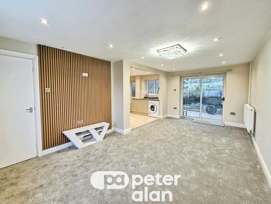 3 bedroom semi-detached house to rent - Photo 1