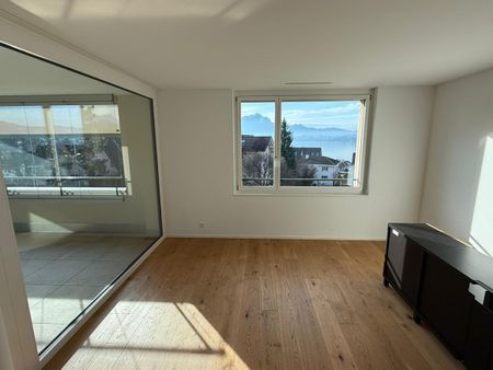 Sie können sofort einziehen – Aussichtslage – 4.5 Zimmer mit toller Ausstattung - Foto 4