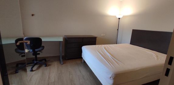 Location Appartement 2 pièces 57m² BORDEAUX 33000 - Photo 2