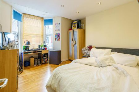 6 bedroom maisonette to rent - Photo 4