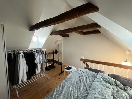 Charmerende taglejlighed i Aalborg med lys hems og gode indretningsmuligheder - Photo 4