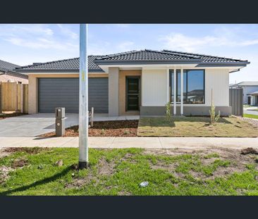 16 Zelman Dr, Warragul, Vic 3820 - Photo 3
