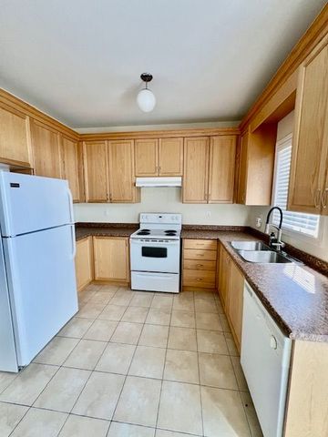 For Lease - 101 Alexie Way, Vaughan, Ontario - Photo 5