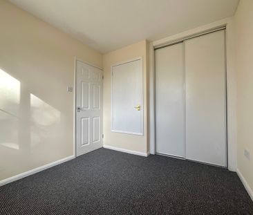 2 bedroom End Terraced House to let - Photo 2