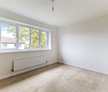 4 bedroom detached house to rent - Photo 6