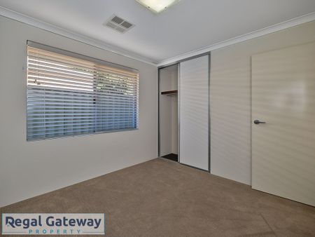 29 Aubin Grove Link, AUBIN GROVE WA 6164 - Photo 5