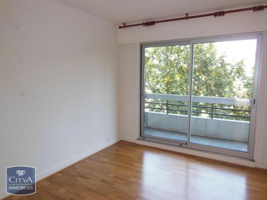 Location Appartement 4 pièces 84m² CHAVILLE 92370 - Photo 1