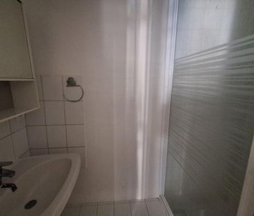 Location Appartement 1 pièce 37m² ST ETIENNE 42000 - Photo 4