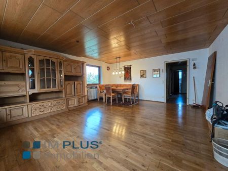 Große 2 Zimmer Garten-Wohnung mit EBK, überdachte Terrasse und 2 Stellplätzen ! - Foto 2