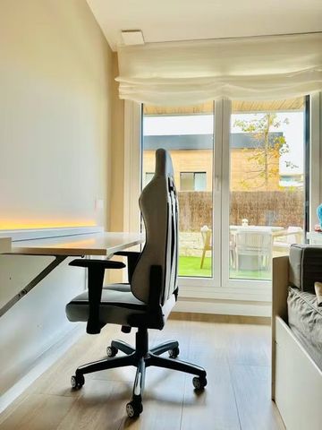 Calle Camino de los Jardines, Alcobendas, Community of Madrid 28109 - Photo 3