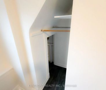 2469 Queen Street E #4 - Photo 3