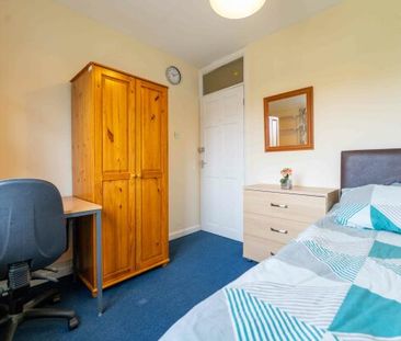 107 Alcuin Avenue - Photo 1