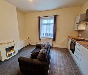 2 bedroom apartment to rent - Photo 2