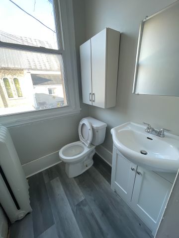 For Lease - 6 Russell Street Unit# 3, Smiths Falls, Ontario - Photo 3