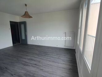 Location Appartement 3 pièces 56 m2 à Lons-le-Saunier - Photo 2
