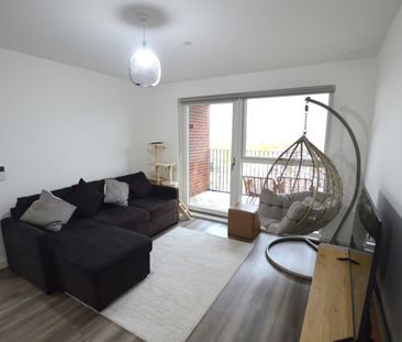 1 Bed Flat, Cornwell House, E6 - Photo 2