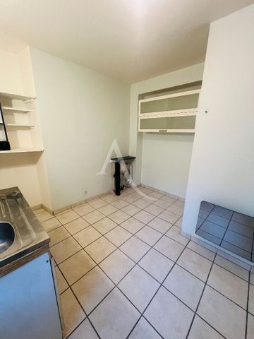 Location Appartement 2 pièces 57m² - Photo 3